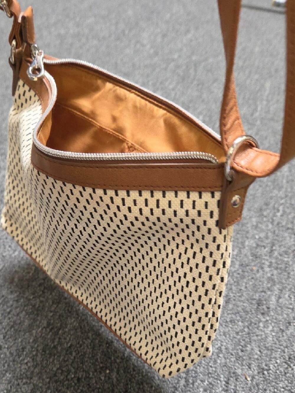 Relic Brown & Cream Woven Crossbody Bag - Picture 8 of 11
